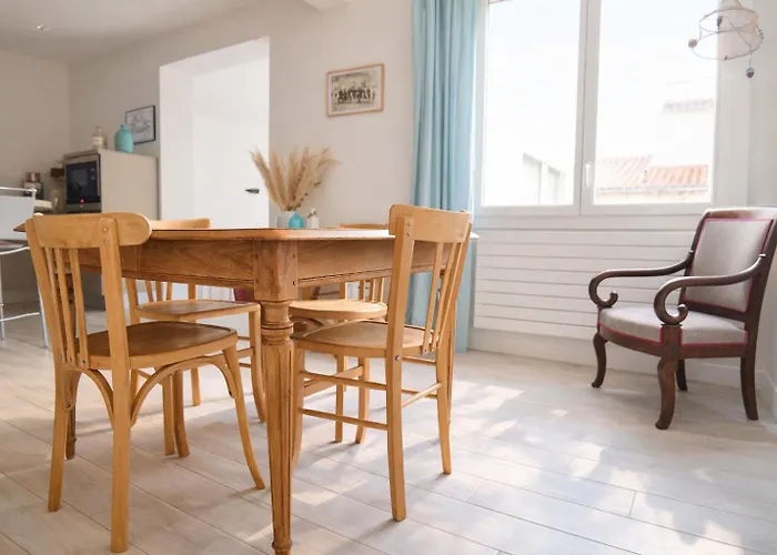 Maison Renovee, Proche Mer, - 4 Pers *